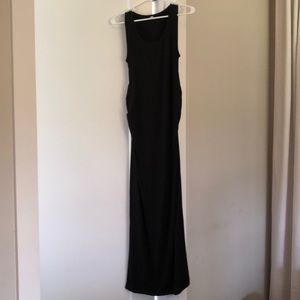 S- black sleeveless maternity maxi dress